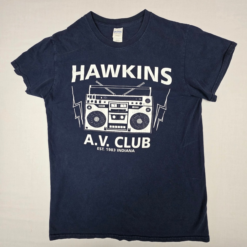 VTG Gildan Heavy Cotton Hawkins A.V. Club Graphic T-Shirt Small 100% Cotton Y2K